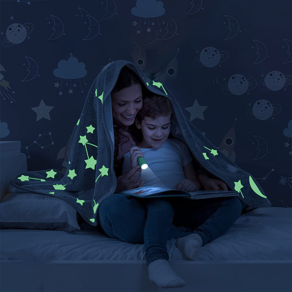 Luminous baby blanket