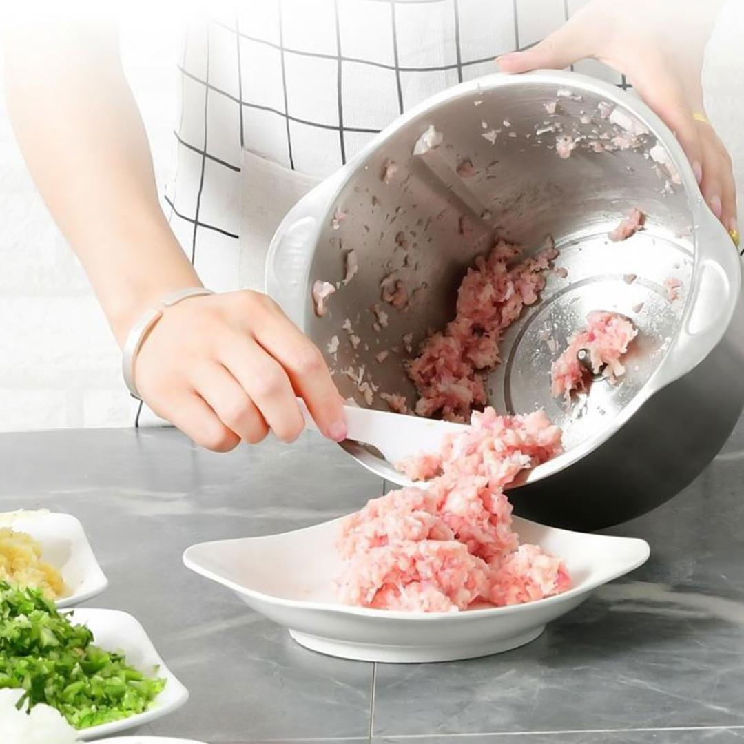 Electric meat and vegetable chopper